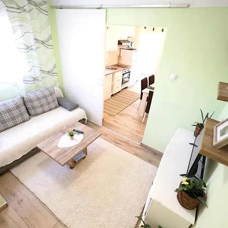 5 Bedrooms With City View Private Pool And Enclosed Garden At 2 Km Away From The Beach *