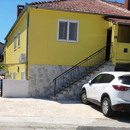 5 Bedrooms With City View Private Pool And Enclosed Garden At 2 Km Away From The Beach *
