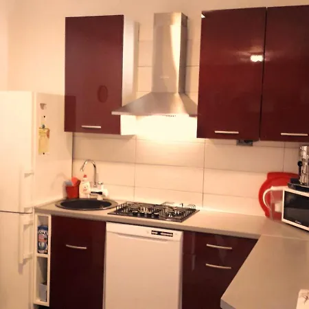 5 Bedrooms With City View Private Pool And Enclosed Garden At 2 Km Away From The Beach ザダル