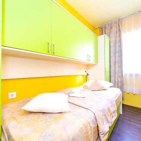 5 Bedrooms With City View Private Pool And Enclosed Garden At 2 Km Away From The Beach ヴィラ ザダル
