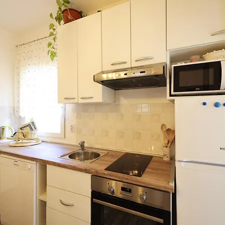 5 Bedrooms With City View Private Pool And Enclosed Garden At 2 Km Away From The Beach ヴィラ ザダル