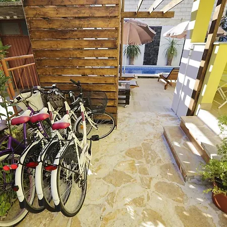 ヴィラ 5 Bedrooms With City View Private Pool And Enclosed Garden At 2 Km Away From The Beach *